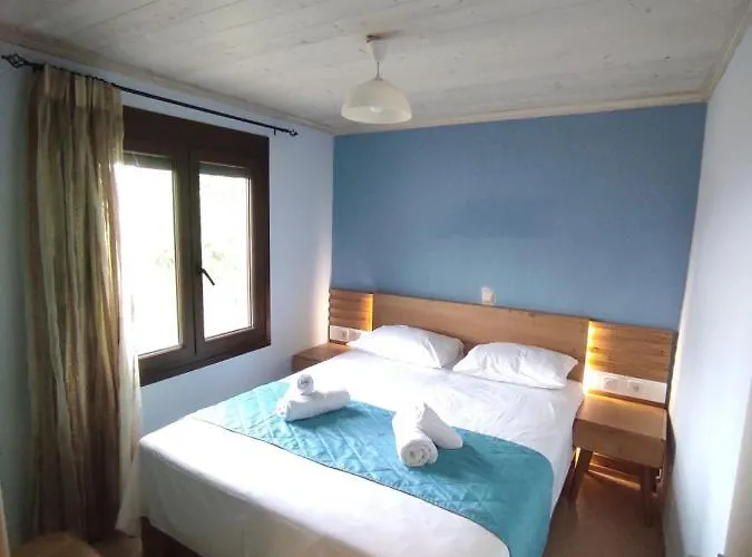 Poli's Ideal - Fully Renovated ! Ferienhaus *